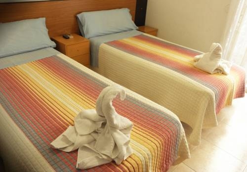 Imagen de la habitación del Hostal Residencia Lido. Foto 7