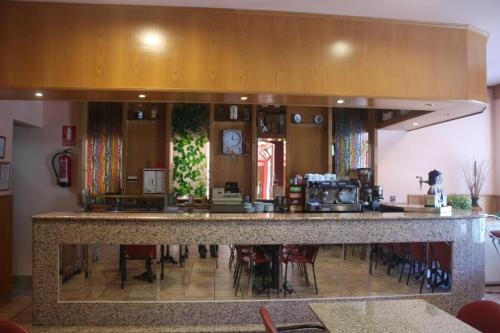 Imagen general del Hostal Residencia Porta Nova. Foto 6