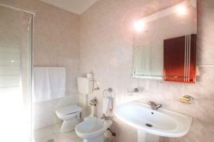 Imagen de la habitación del Hostal Residencial Ferrinho. Foto 16