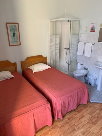 Imagen de la habitación del Hostal Residencial Roxi. Foto 11