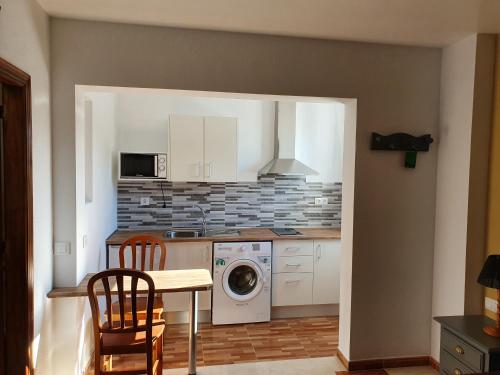 Imagen de la habitación del Hostal Restaurante Alba. Foto 10