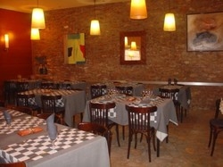 Imagen del bar/restaurante del Hostal Restaurante Arasa. Foto 2