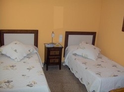 Imagen de la habitación del Hostal Restaurante Arasa. Foto 11