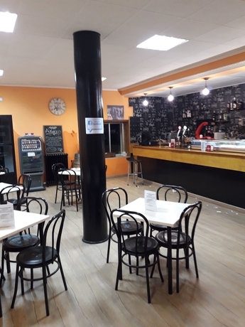 Imagen del bar/restaurante del Hostal Restaurante Avenida. Foto 4