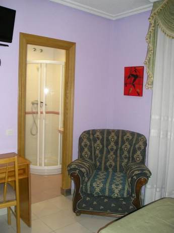 Imagen de la habitación del Hostal Restaurante Carolina. Foto 12