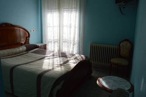 Imagen de la habitación del Hostal Restaurante Ceres. Foto 2