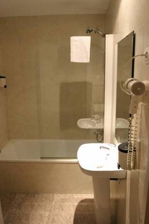 Imagen general del Hostal Restaurante Cornella. Foto 10