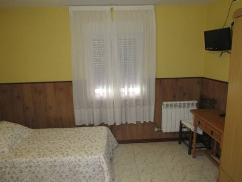 Imagen de la habitación del Hostal Restaurante El Abuelo. Foto 6