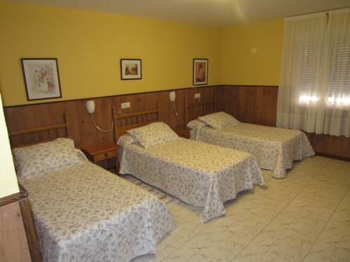 Imagen de la habitación del Hostal Restaurante El Abuelo. Foto 8