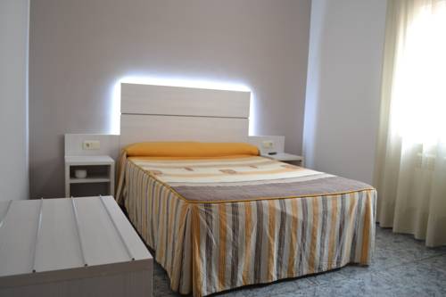Imagen de la habitación del Hostal Restaurante El Castillo, Alcorisa. Foto 10