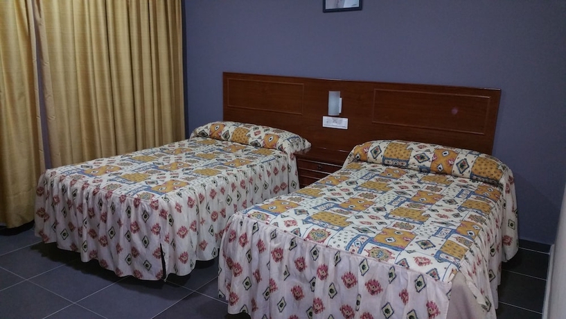 Imagen de la habitación del Hostal Restaurante El Lirio. Foto 4