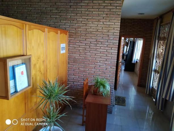 Imagen general del Hostal Restaurante El Parador. Foto 3
