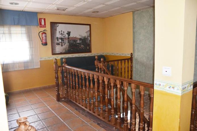 Imagen general del Hostal Restaurante El Parador. Foto 8