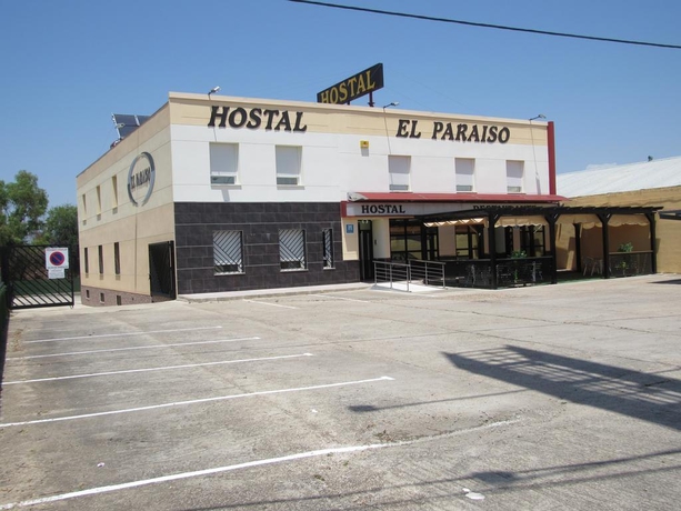 Imagen de los exteriores del Hostal Restaurante El Paraíso. Foto 9