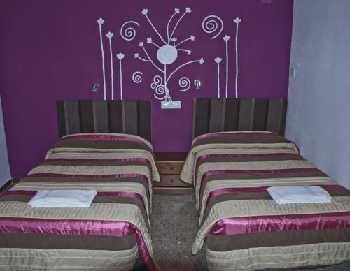 Imagen de la habitación del Hostal Restaurante La Mancha. Foto 6