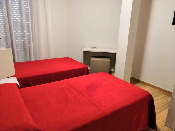 Imagen de la habitación del Hostal Restaurante Los Arcos. Foto 7