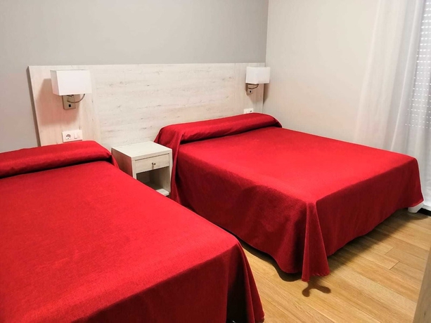 Imagen de la habitación del Hostal Restaurante Los Arcos. Foto 8