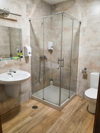 Imagen de la habitación del Hostal Restaurante Los Arcos. Foto 10