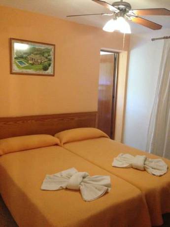 Imagen de la habitación del Hostal Restaurante Pou Des Lle&oacute;. Foto 2