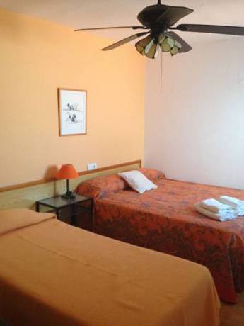 Imagen de la habitación del Hostal Restaurante Pou Des Lle&oacute;. Foto 3