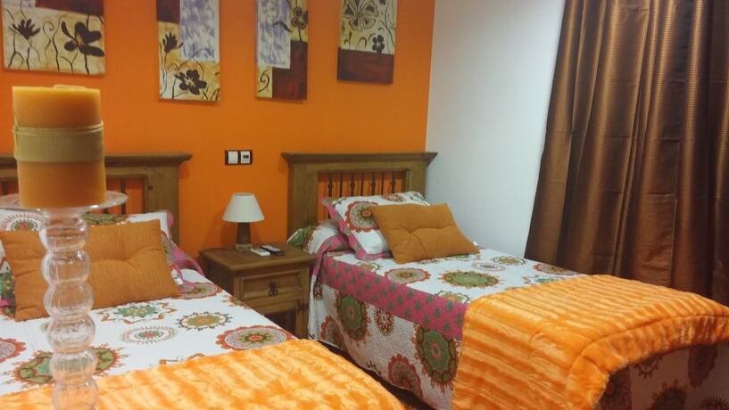 Imagen de la habitación del Hostal Restaurante Rijujama. Foto 15