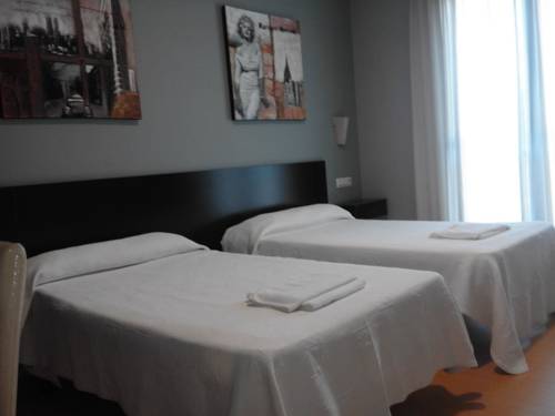 Imagen de la habitación del Hostal Restaurante Vial. Foto 5