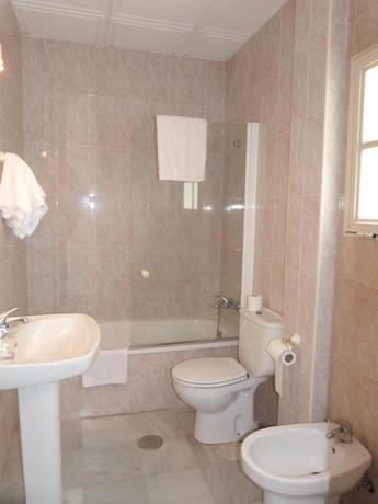 Imagen de la habitación del Hostal Restaurante las Canteras. Foto 5