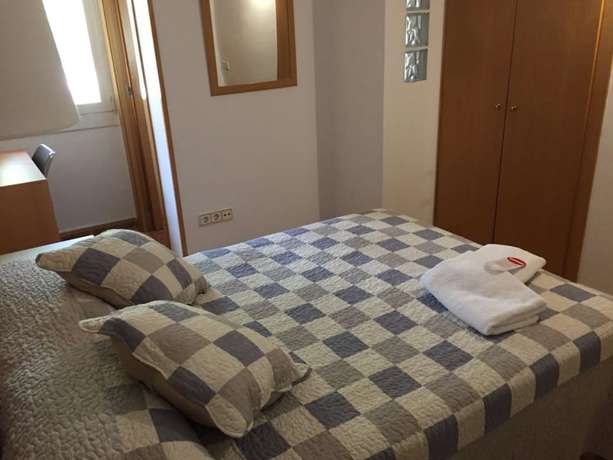 Imagen de la habitación del Hostal Río De Castro Barcelona. Foto 8