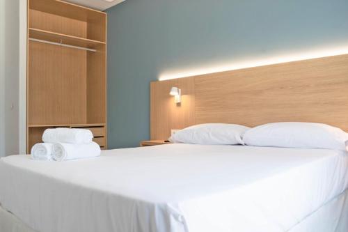 Imagen de la habitación del Hostal Río Salado Conil. Foto 6