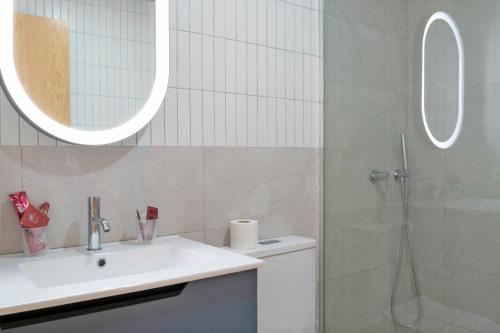 Imagen de la habitación del Hostal Río Salado Conil. Foto 7