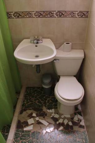 Imagen de la habitación del Hostal Rich, MEDELLIN. Foto 6