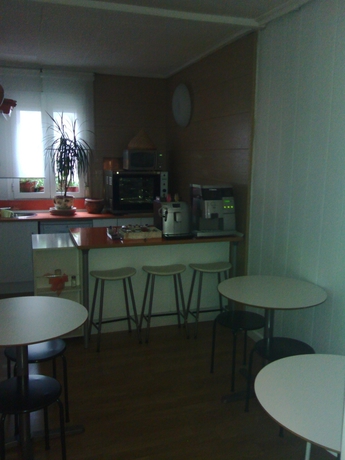 Imagen del bar/restaurante del Hostal Riesco. Foto 6