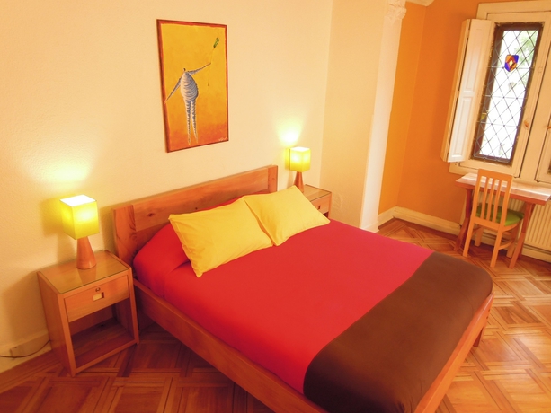 Imagen de la habitación del Hostal Rio Amazonas, Santiago de Chile. Foto 13