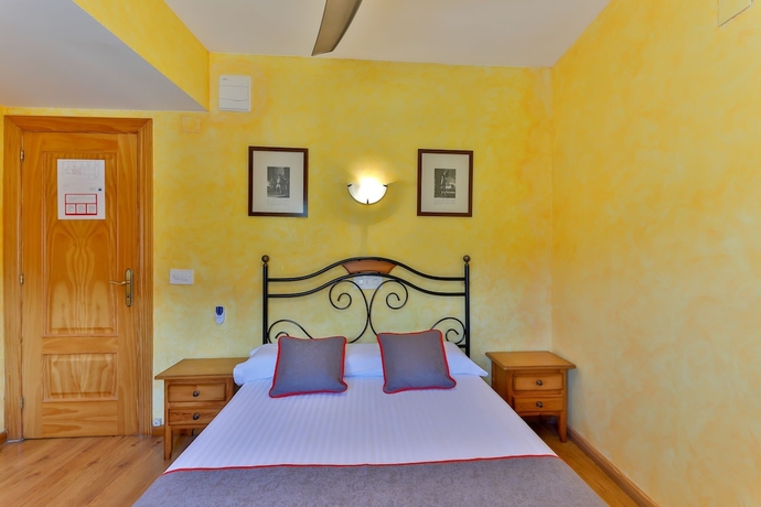 Imagen de la habitación del Hostal Rio Ara Bellosta. Foto 7