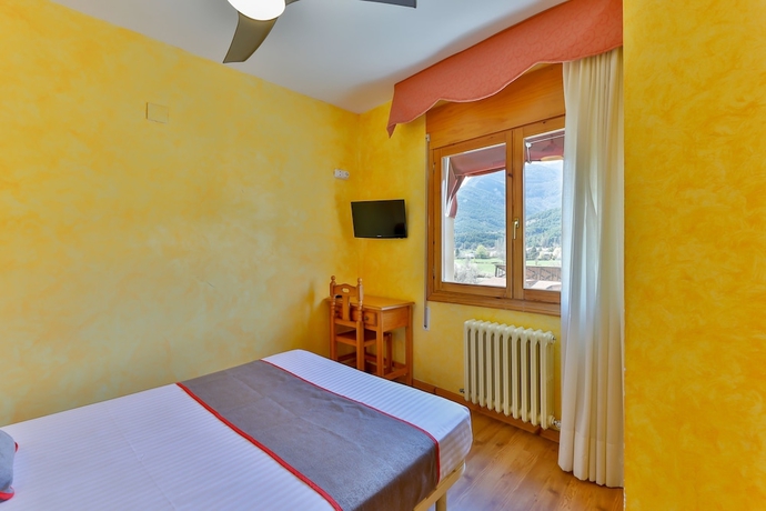 Imagen de la habitación del Hostal Rio Ara Bellosta. Foto 11