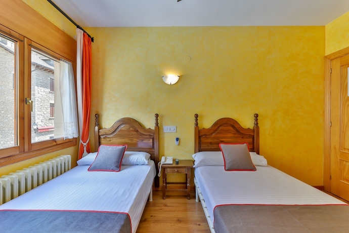 Imagen de la habitación del Hostal Rio Ara Bellosta. Foto 15