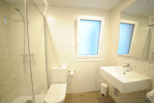 Imagen de la habitación del Hostal Rio Sil Carballo. Foto 3