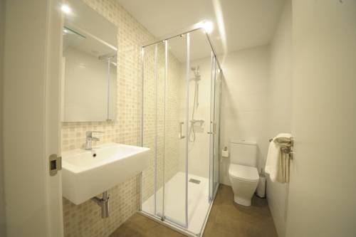 Imagen de la habitación del Hostal Rio Sil Carballo. Foto 5