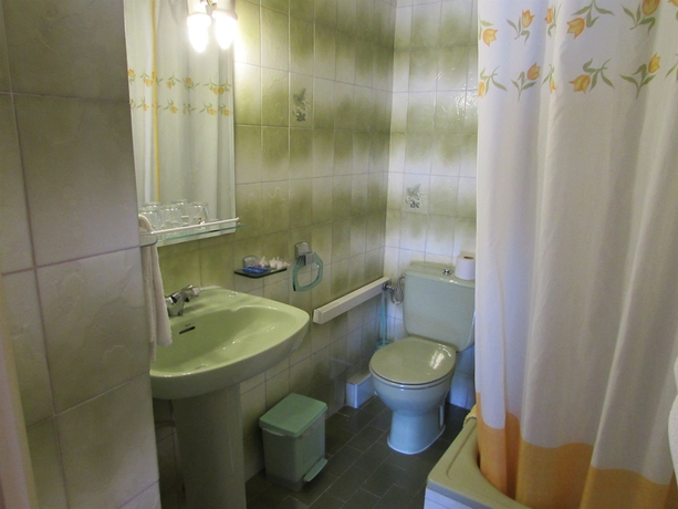 Imagen de la habitación del Hostal Rober. Foto 9