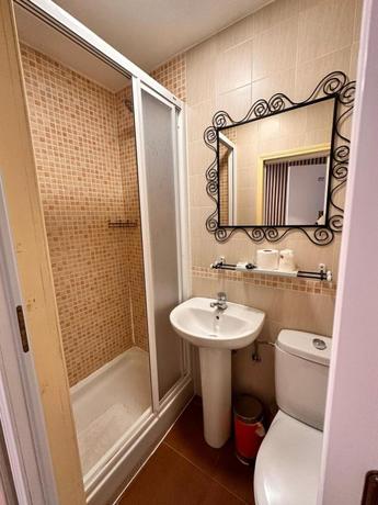 Imagen de la habitación del Hostal Rober. Foto 2