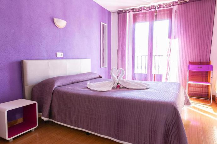Imagen de la habitación del Hostal Rober. Foto 8