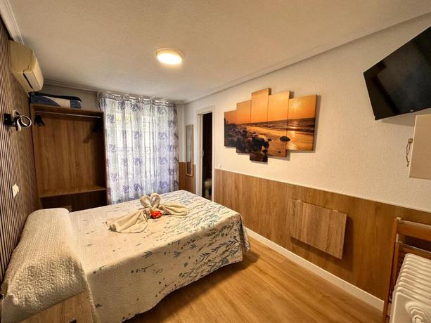 Imagen de la habitación del Hostal Rober. Foto 10