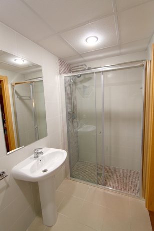 Imagen de la habitación del Hostal Roca, San Antonio [Centro]. Foto 7