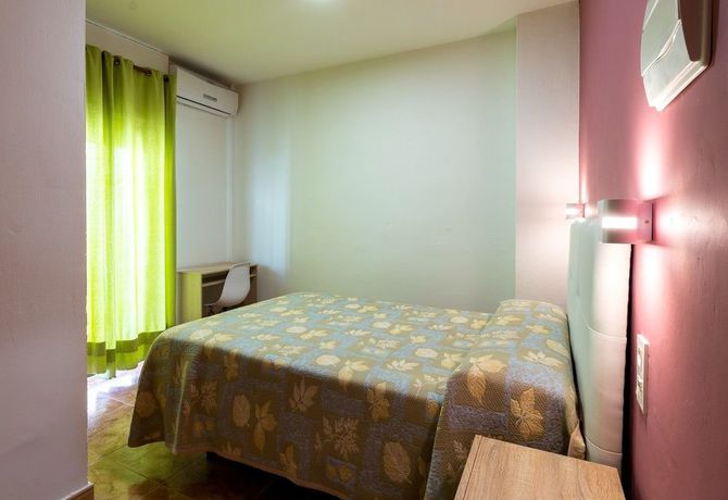 Imagen general del Hostal Rocamar, Almu&ntilde;&eacute;car. Foto 9