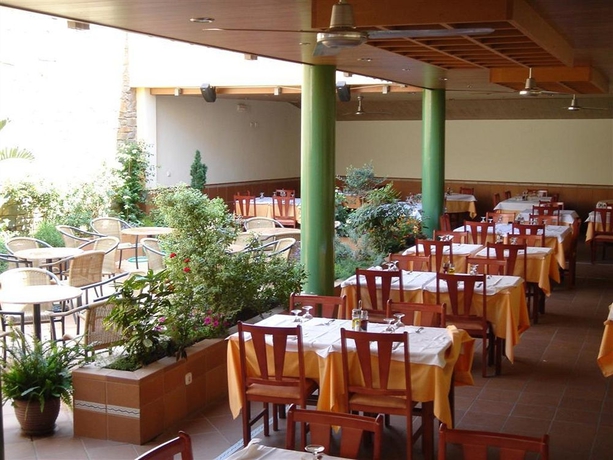 Imagen del bar/restaurante del Hostal Rom. Foto 6