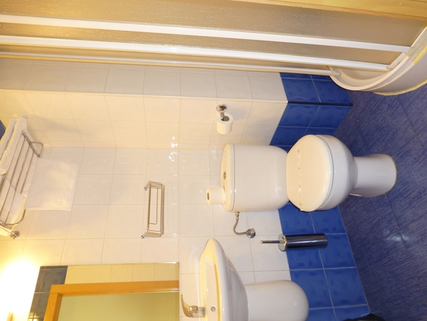 Imagen de la habitación del Hostal Romero. Foto 5