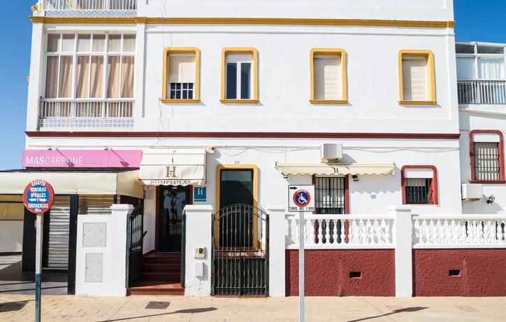 Imagen general del Hostal Rompeolas Playa. Foto 10