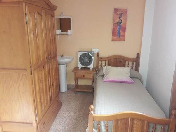 Imagen de la habitación del Hostal Ronda Sol. Foto 12