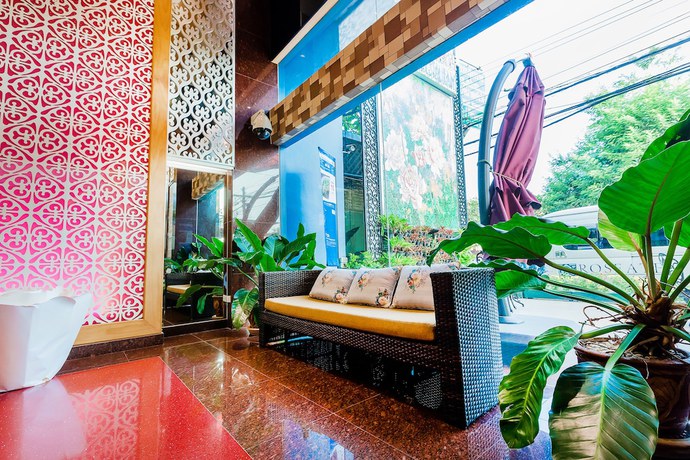 Imagen de los interiores del Hostal Roseate Hotel Chiangmai. Foto 13