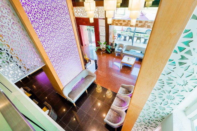 Imagen de los interiores del Hostal Roseate Hotel Chiangmai. Foto 15